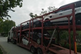 深圳到河南南陽轎車托運裝車圖2