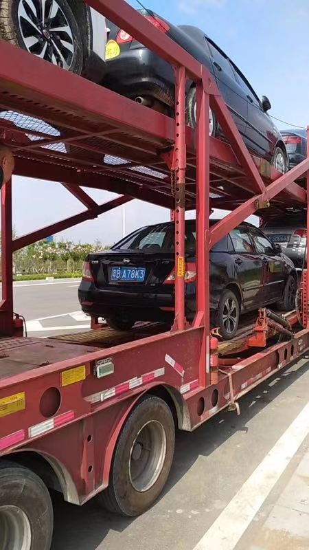 托運轎車選擇雙排車輛運輸車好還是單排車輛運輸車好？