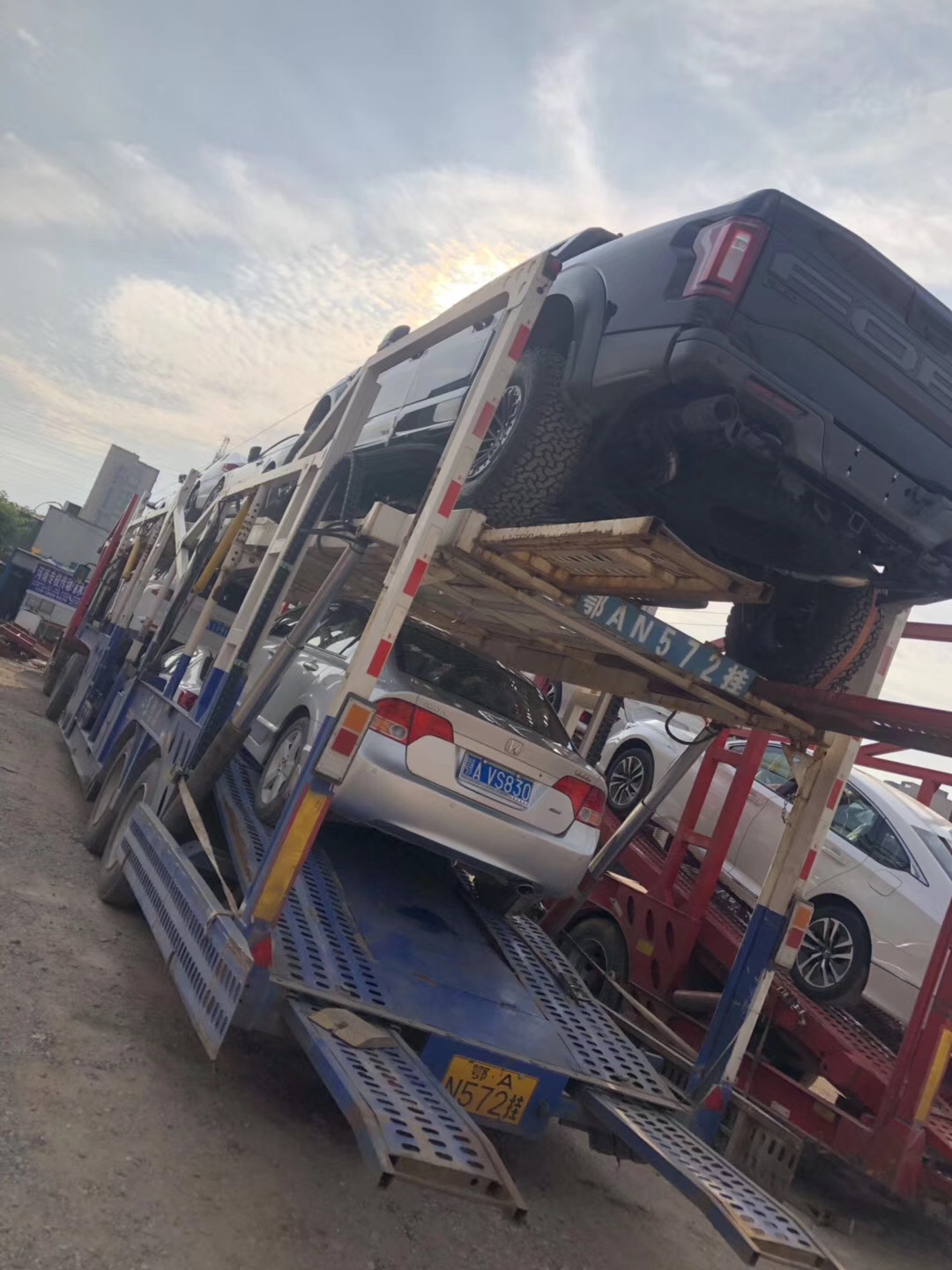轎車托運為什么一定要選擇專業汽車托運公司
